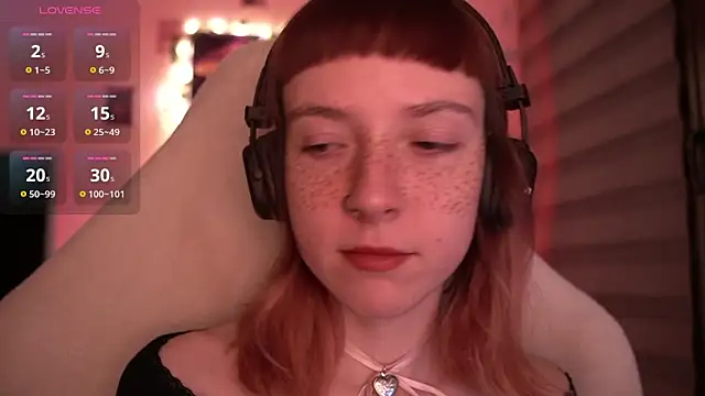 juliapie online show from 2, 12, 2024