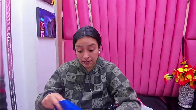 Sarah Hornny online show from 15, 2, 2026