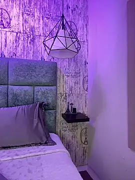 AbyThompson online show from 10, 2, 2025