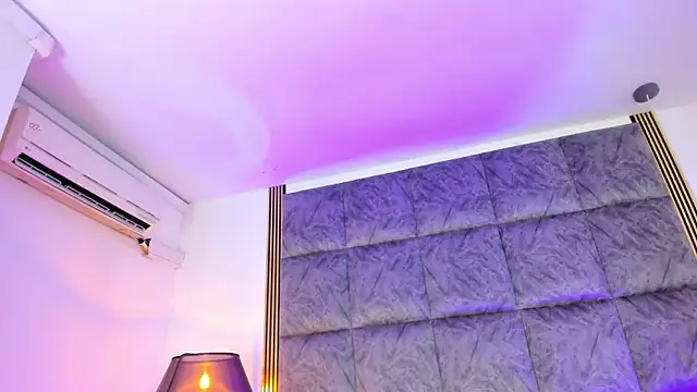 LaurenRodriiguez online show from 17, 10, 2025