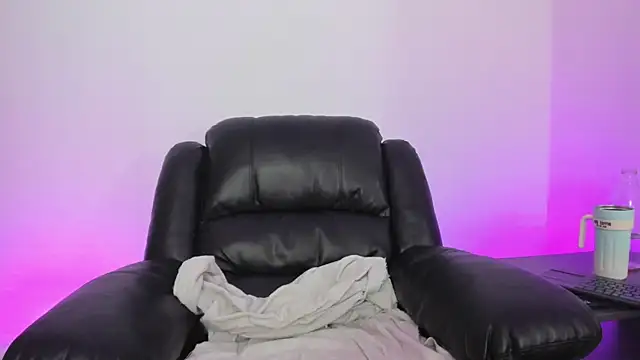 JamesGraay online show from 10, 1, 2025