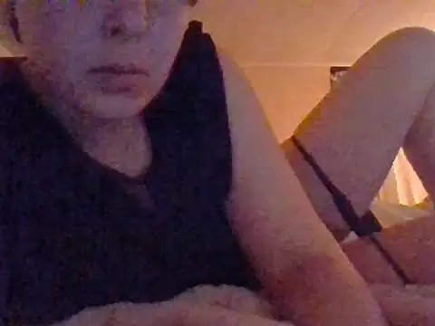 Snapshot of KatieBARBiE98 chatting on 11, 3, 2025 KatieBARBiE98 online show from 11, 3, 2025