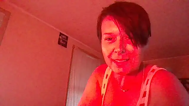 Snapshot of KatieBARBiE98 chatting on 26, 9, 2025 KatieBARBiE98 online show from 26, 9, 2025