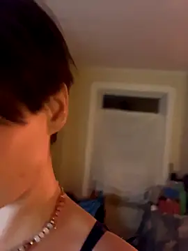 Snapshot of KatieBARBiE98 chatting on 27, 10, 2025 KatieBARBiE98 online show from 27, 10, 2025