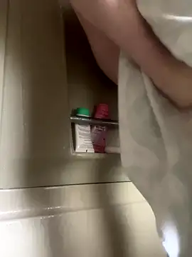 Snapshot of KatieBARBiE98 chatting on 3, 11, 2025 KatieBARBiE98 online show from 3, 11, 2025