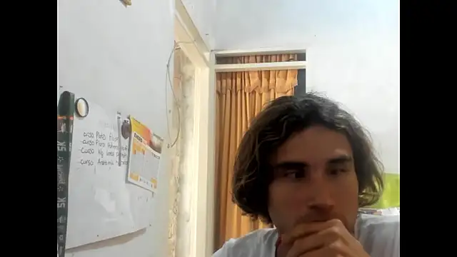 Snapshot of SophiaLevis chatting on 8, 12, 2024 SophiaLevis online show from 8, 12, 2024