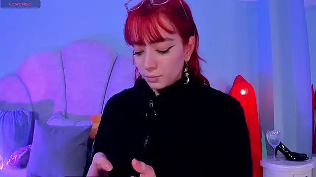 Snapshot of sweeet_peach chatting on 8, 10, 2025 sweeet peach online show from 8, 10, 2025