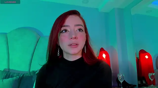 Snapshot of sweeet_peach chatting on 17, 10, 2025 sweeet peach online show from 17, 10, 2025