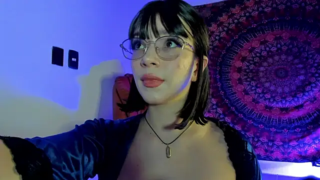 Snapshot of sweeet_peach chatting on 7, 11, 2025 sweeet peach online show from 7, 11, 2025