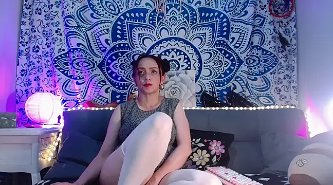 catalinamommyx online show from 15, 1, 2025