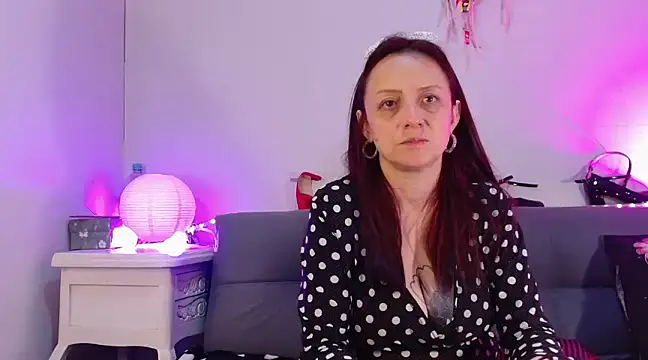 catalinamommyx online show from 29, 1, 2025