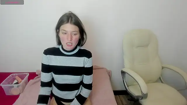 Snapshot of Tesa_cute chatting on 11, 9, 2025 Tesa cute online show from 11, 9, 2025