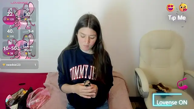 Snapshot of Tesa_cute chatting on 29, 9, 2025 Tesa cute online show from 29, 9, 2025