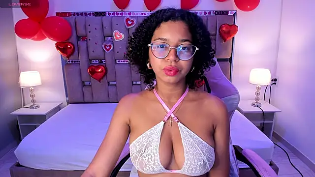 MilaHall  online show from 11, 2, 2025