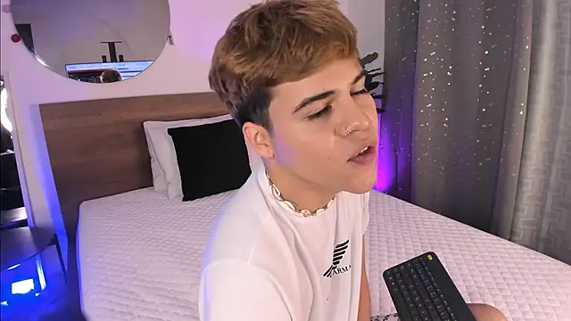 justinbiler online show from 15, 12, 2024