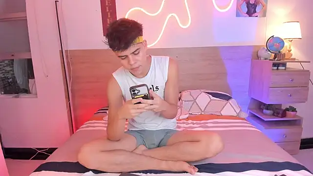 justinbiler online show from 21, 10, 2025