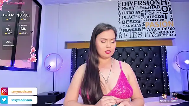 MADISSONLOVE  online show from 18, 1, 2025