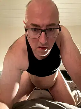 Snapshot of Ronaldo50_DK chatting on 3, 12, 2025 Ronaldo50 DK online show from 3, 12, 2025