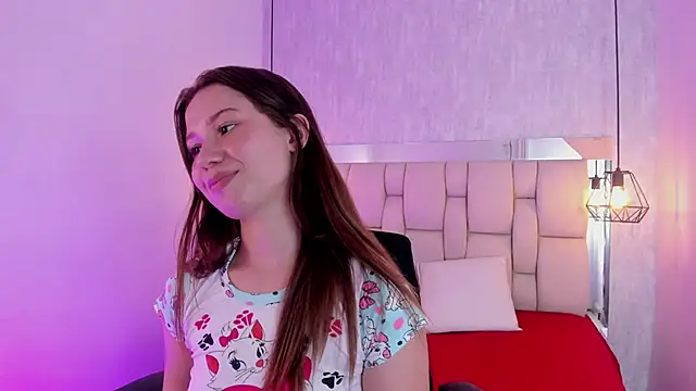 Snapshot of Roxie-Summers11 chatting on 28, 12, 2024 Roxie-Summers11 online show from 28, 12, 2024