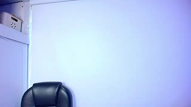 Emma monserrat online show from 29, 11, 2025