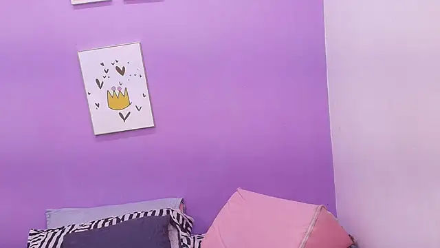 Snapshot of veronica_sinner_ chatting on 12, 3, 2025 veronica sinner  online show from 12, 3, 2025