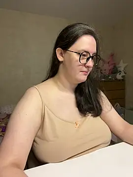 Snapshot of hungry1bunny chatting on 7, 1, 2025 hungry1bunny online show from 7, 1, 2025