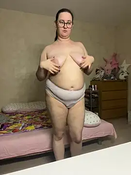 Snapshot of hungry1bunny chatting on 29, 1, 2025 hungry1bunny online show from 29, 1, 2025