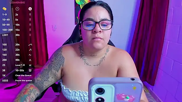 Sharon hils online show from 28, 1, 2025