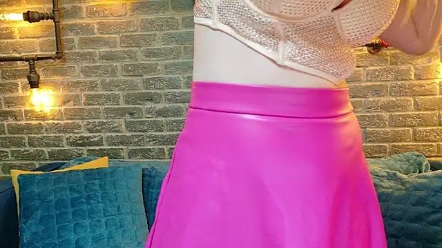 LisaCaprice online show from 17, 1, 2026