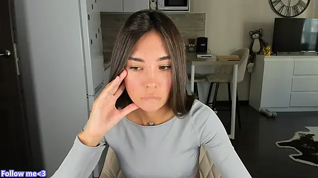 nilliluv online show from 8, 10, 2025