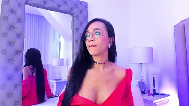 SamanthaFerrer   online show from 24, 12, 2024