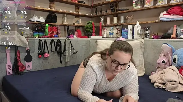 Kimberly-Caprice online show from 19, 10, 2025