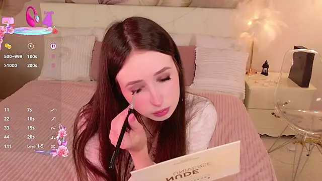 AliceLiddelle online show from 1, 2, 2026