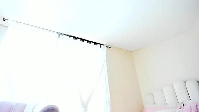 evely coelloo online show from 14, 10, 2025