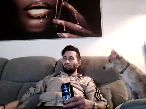 Bigkisslove online show from 10, 2, 2026