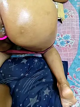 Snapshot of GF_nd_BF_ chatting on 30, 10, 2025 GF nd BF online show from 30, 10, 2025