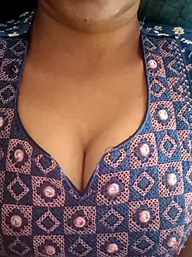 Snapshot of Ambika01 chatting on 6, 3, 2025 Ambika01 online show from 6, 3, 2025