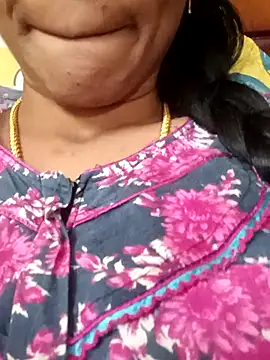 Snapshot of Ambika01 chatting on 12, 11, 2025 Ambika01 online show from 12, 11, 2025