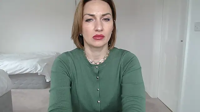 Snapshot of Mallinia chatting on 16, 3, 2025 Mallinia online show from 16, 3, 2025