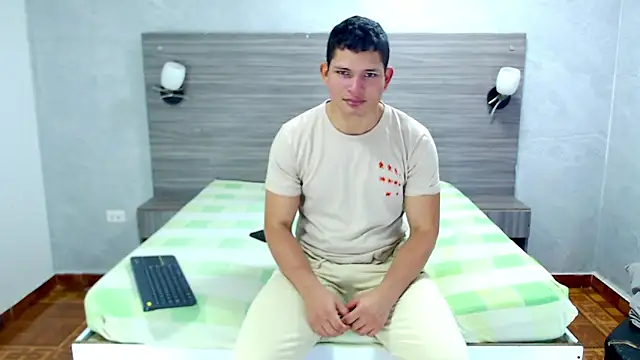 Loony Zion online show from 5, 12, 2025