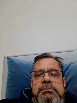 axecoman60 online show from 23, 1, 2025