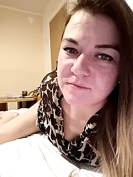 LunikaLunaX online show from 16, 2, 2025