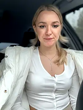 Devill Angel  online show from 17, 11, 2025