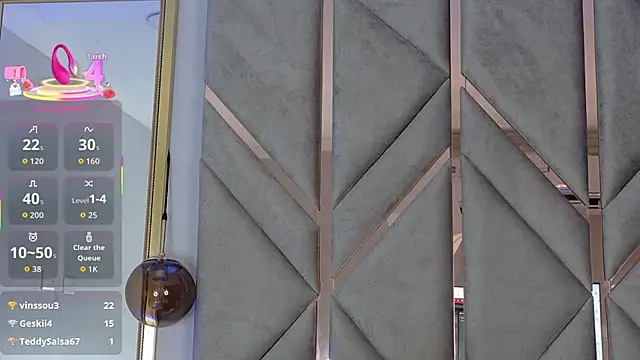 Lola King online show from 29, 10, 2025