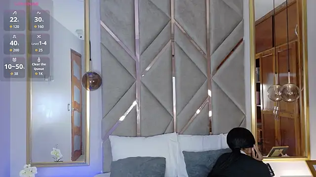 Lola King online show from 29, 10, 2025