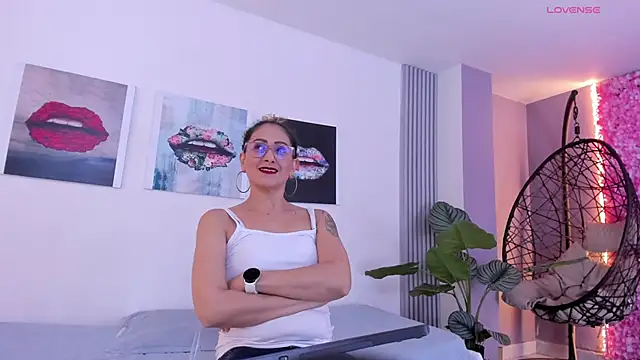 Angela donnato online show from 5, 12, 2025