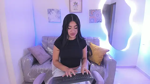 Charlotte cowell sub1  online show from 8, 1, 2026