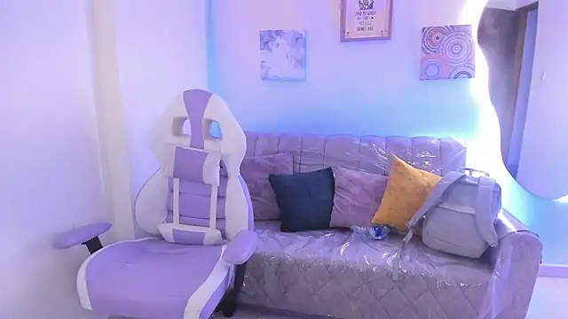 Charlotte cowell sub1  online show from 4, 2, 2026