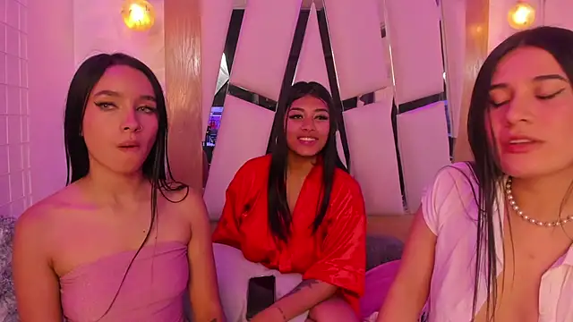 Snapshot of sophie_ws chatting on 15, 1, 2025 sophie ws online show from 15, 1, 2025