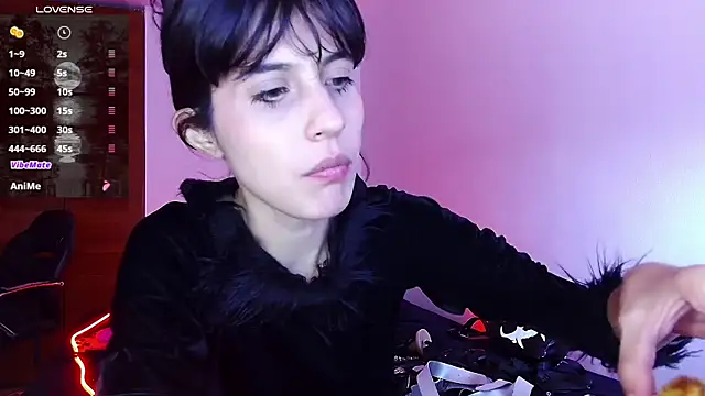 Snapshot of bellatrix25 chatting on 15, 2, 2025 bellatrix25 online show from 15, 2, 2025